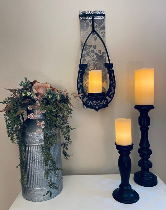 Black Horseshoe Sconce