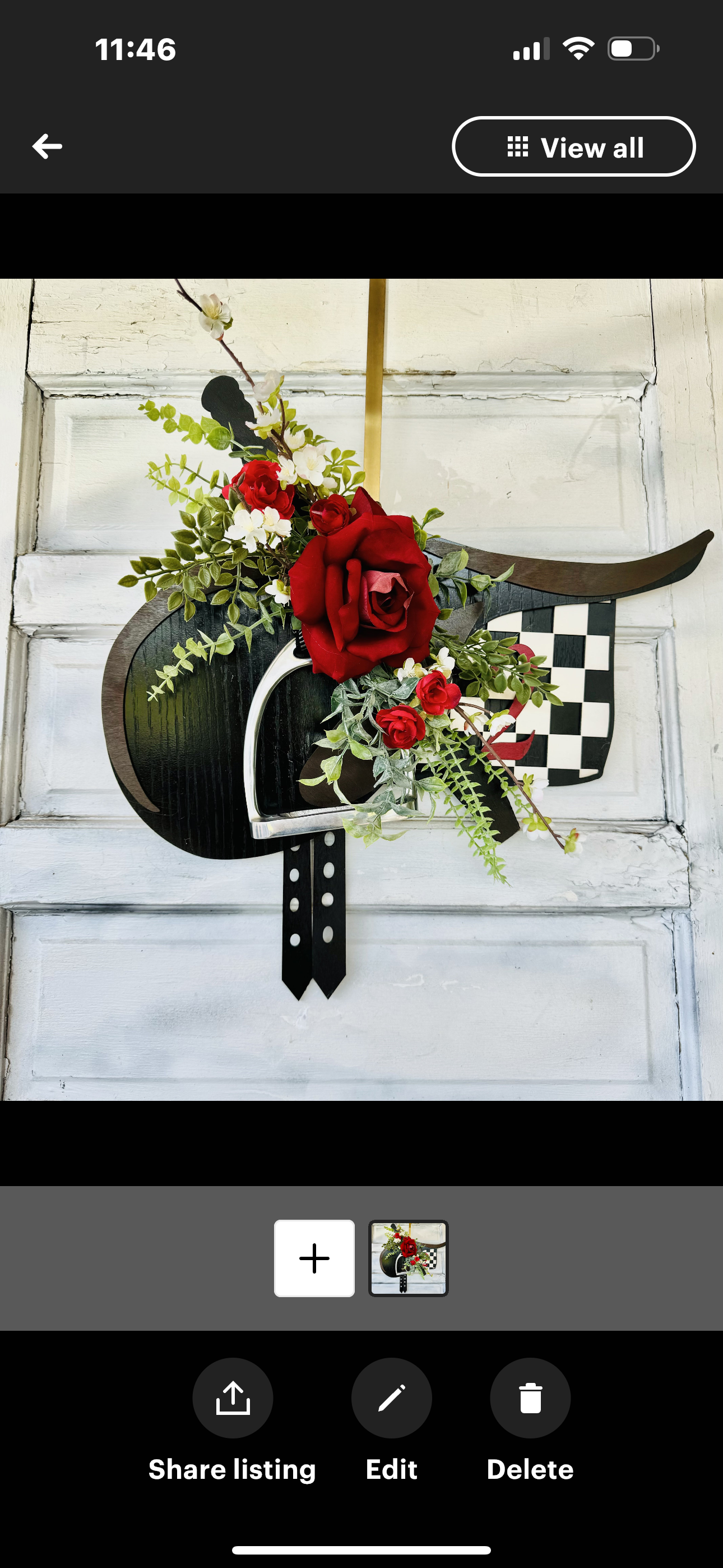 A Race Horse Triple Crown Kentucky Derby Racing Saddle Wreath